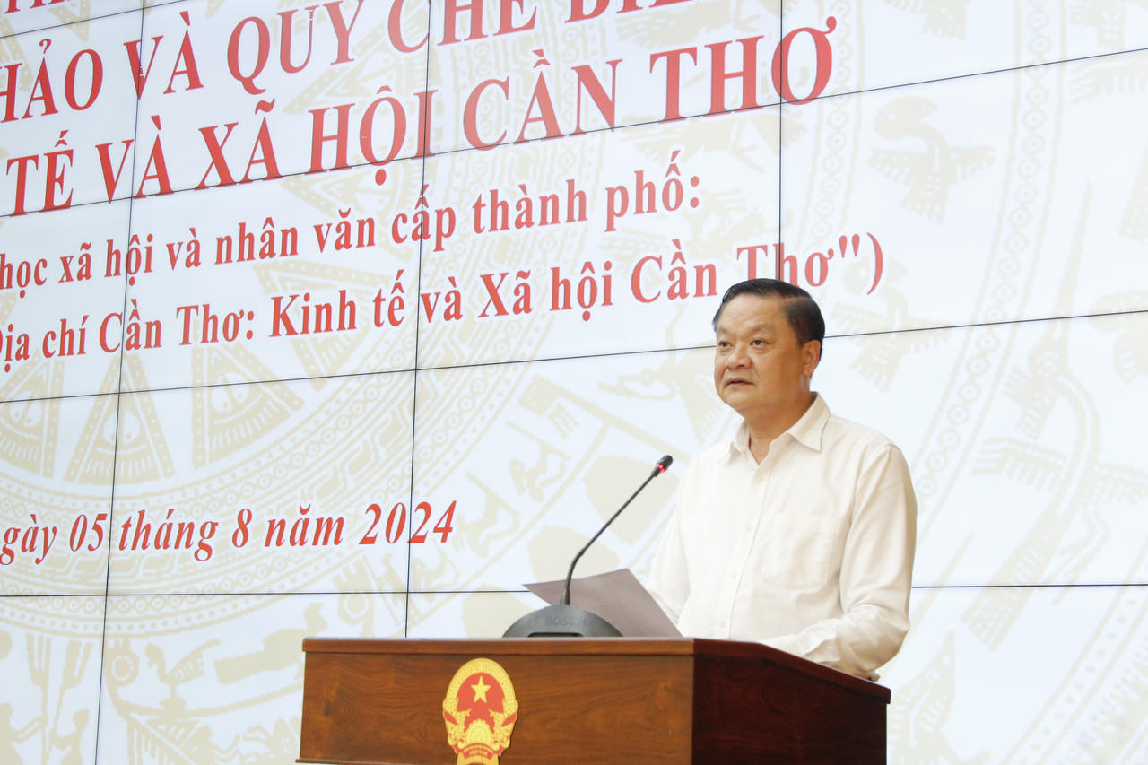 Thảo luận đề cương, quy chế biên soạn Quyển Kinh tế và xã hội Cần Thơ