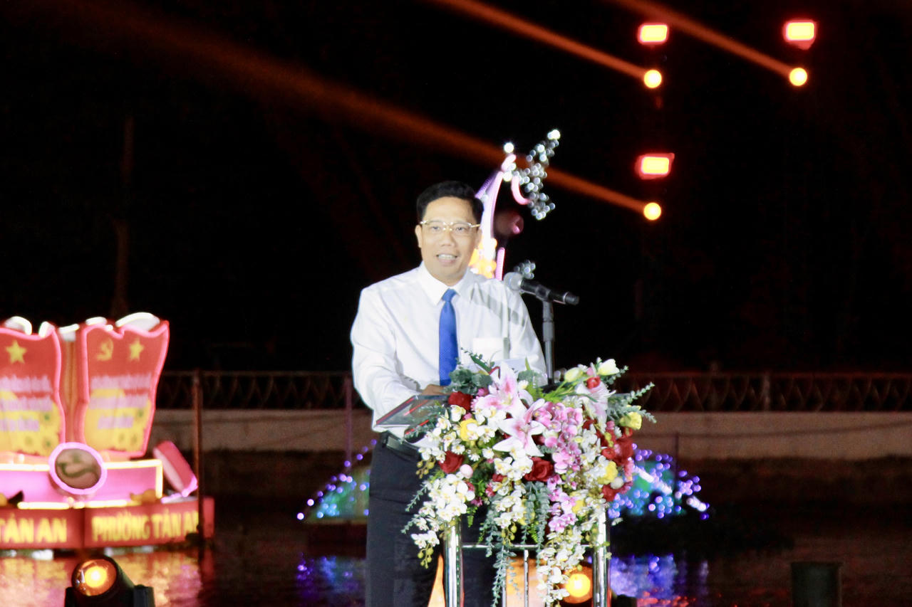 Khai mạc “Ngày hội Du lịch - Đêm Hoa đăng Ninh Kiều, TP Cần Thơ”