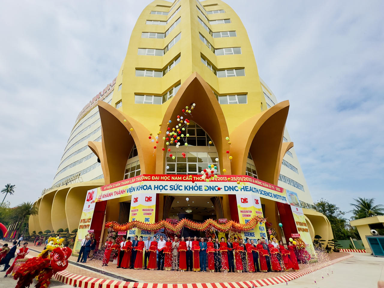 Đại học Nam Cần Thơ khánh thành Viện Khoa học sức khỏe DNC