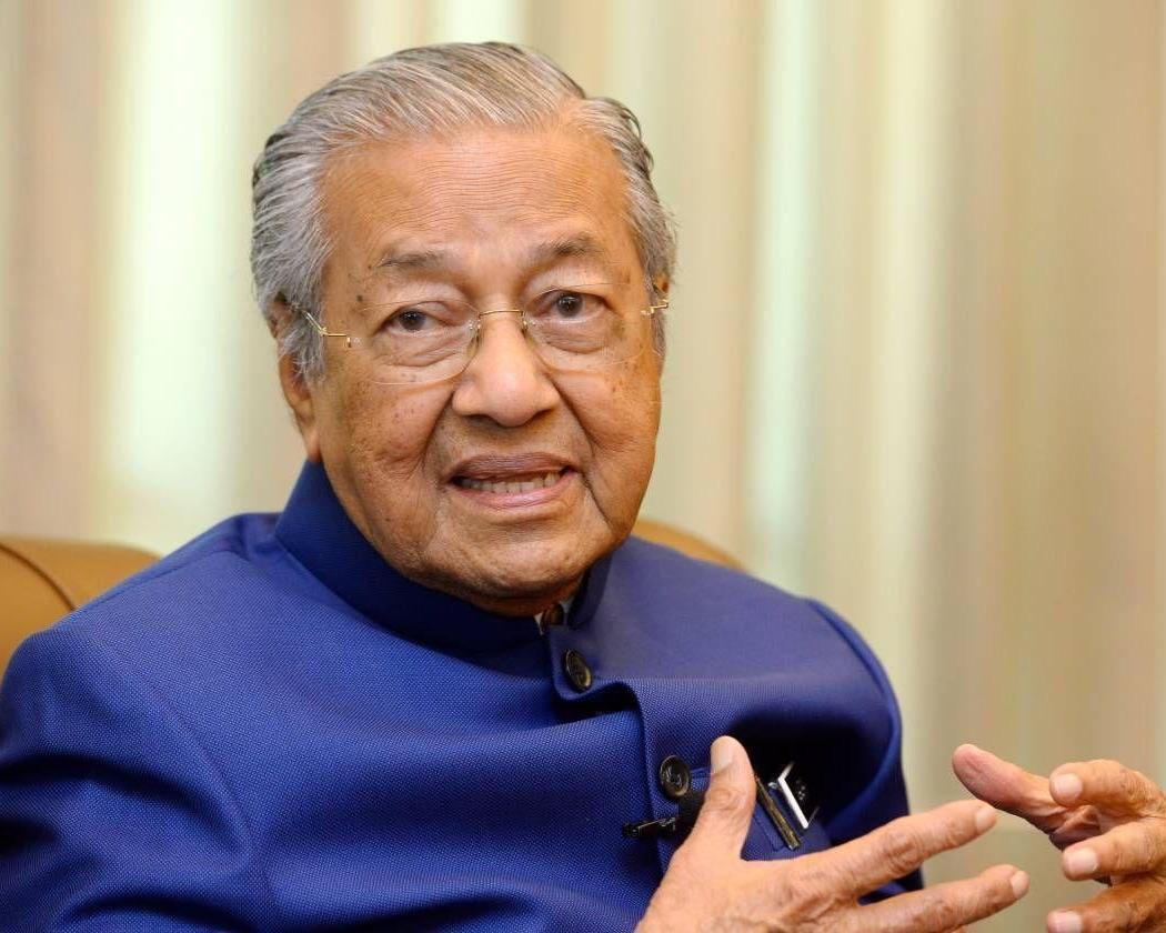 Cựu Thủ tướng Malaysia Mahathir tranh cử nghị sĩ ở tuổi 97