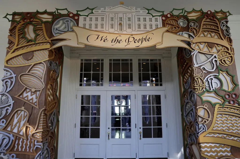 Khám phá trang hoàng lộng lẫy để đón Giáng sinh 2022 ở Nhà Trắng