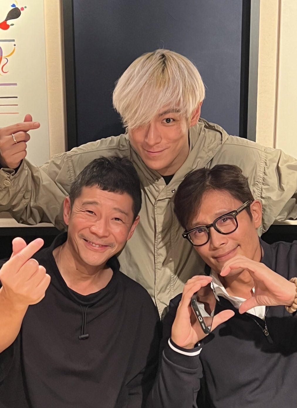 Nam rapper T.O.P (Big Bang) sẽ trở thành idol Kpop đầu tiên bay vào vũ trụ?