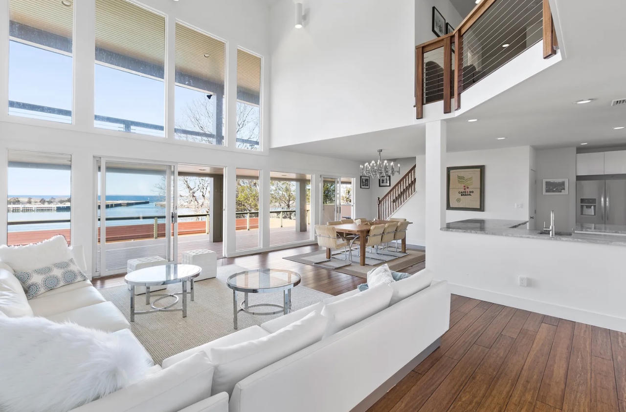 Ngắm biệt thự có giá gần 67 tỷ đồng, từng của huyền thoại bóng đá Pele