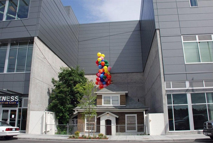 Những ngôi nhà “cứng đầu”