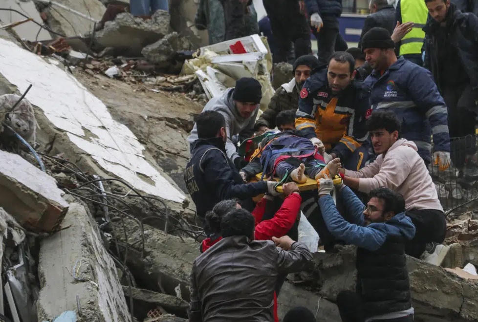 Hình ảnh về trận động đất khiến cả nghìn người thiệt mạng ở Thổ Nhĩ Kỳ và Syria