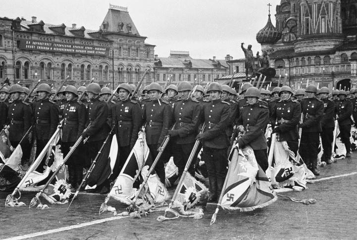 Hình ảnh các cuộc duyệt binh mừng Ngày Chiến thắng tại Quảng trường Đỏ 