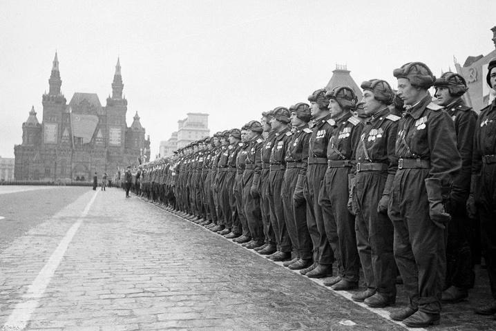 Hình ảnh các cuộc duyệt binh mừng Ngày Chiến thắng tại Quảng trường Đỏ 