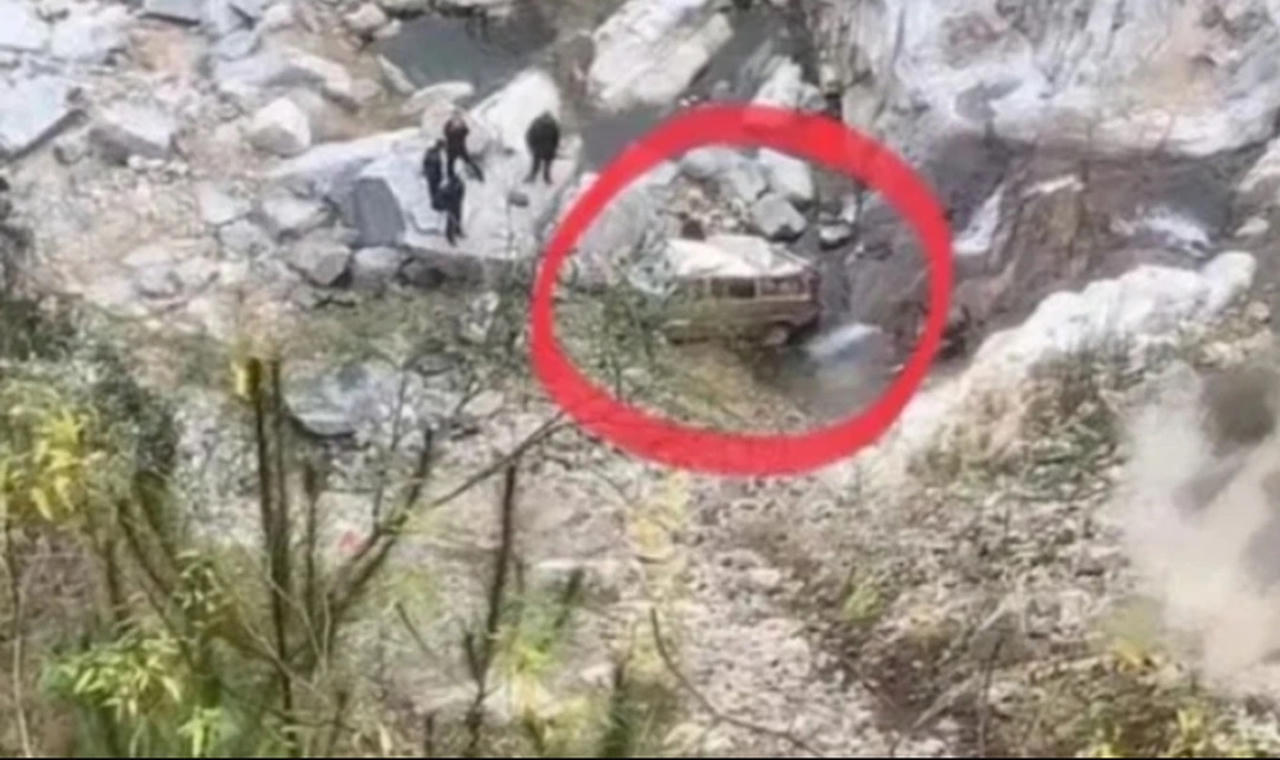 Tìm thấy 14 thi thể trong vụ tàu đánh cá Trung Quốc bị lật