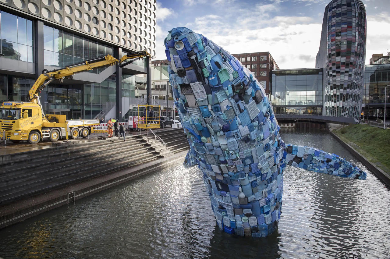 Ấn tượng loạt tác phẩm nghệ thuật từ rác thải nhựa