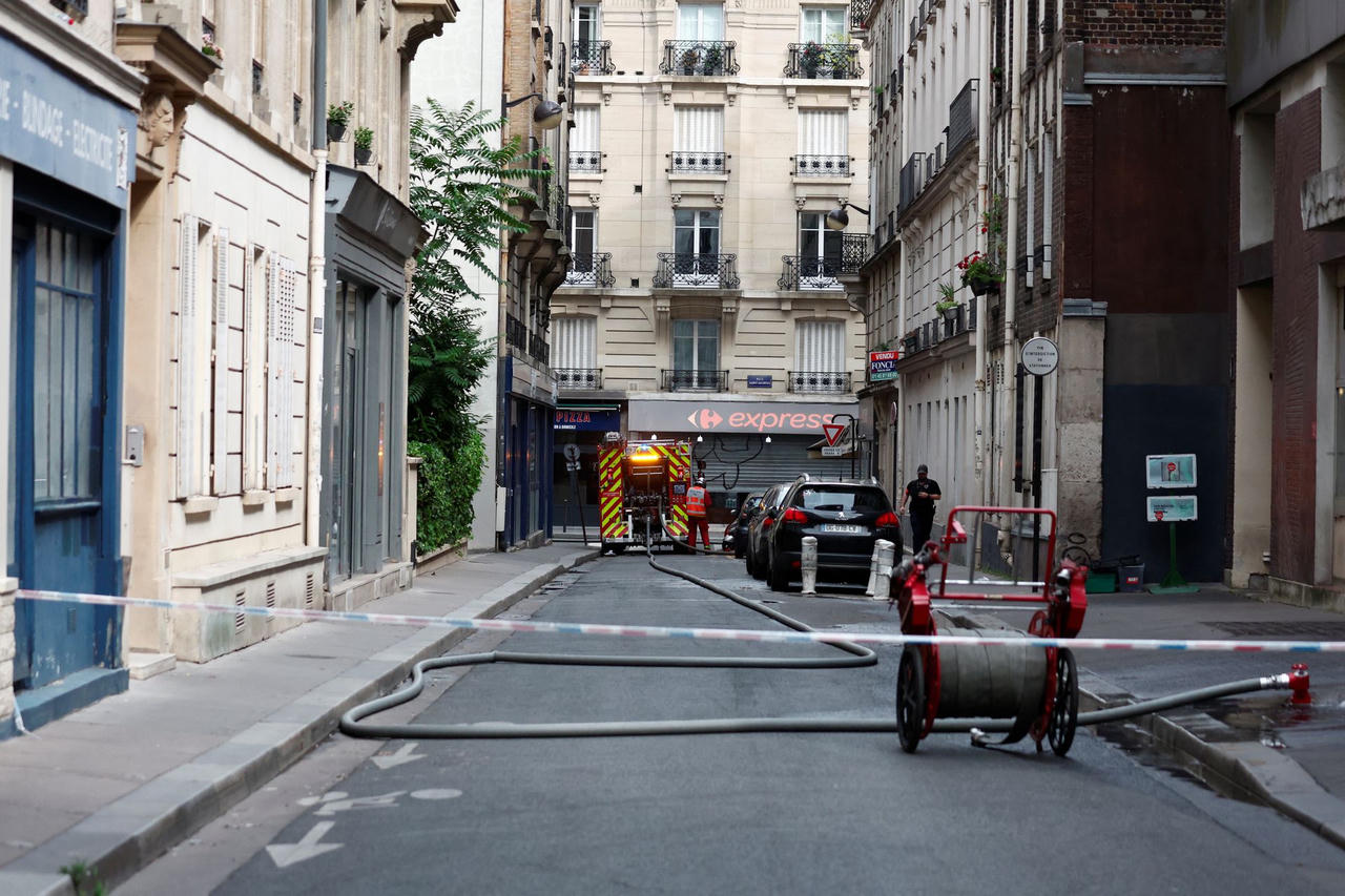 Nổ lớn ở Paris khiến ít nhất 37 người bị thương