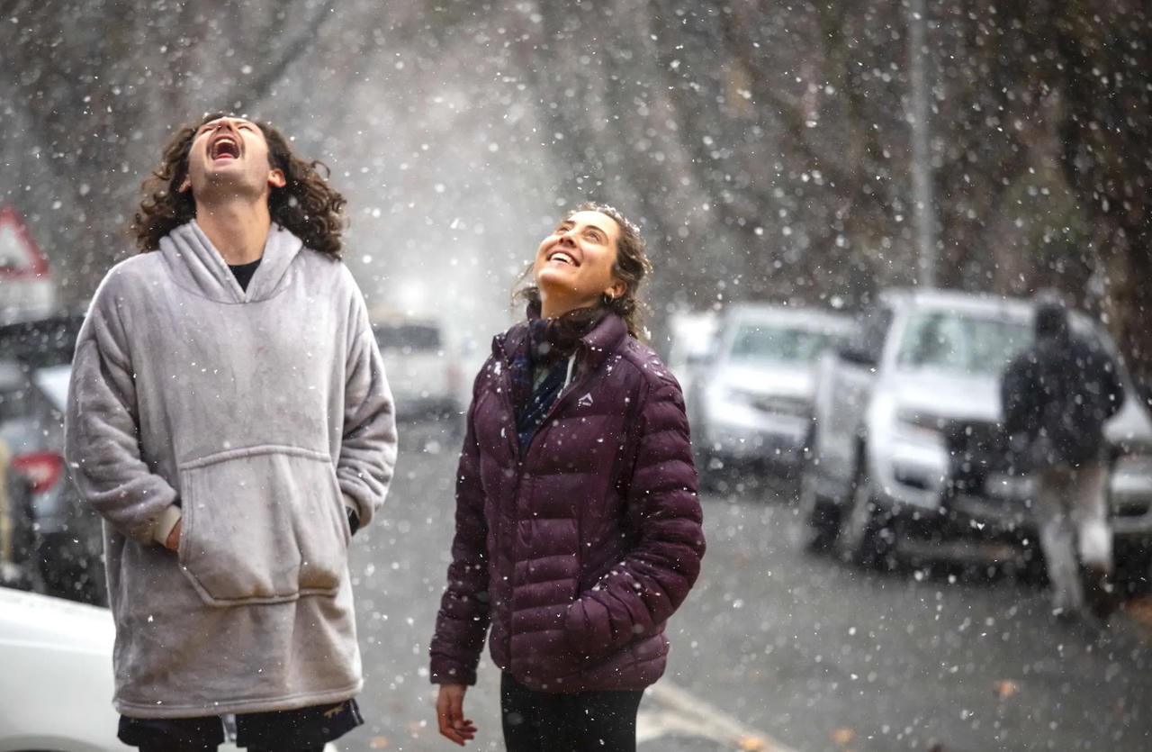 Thành phố ở Nam Phi lần đầu có tuyết rơi sau 11 năm