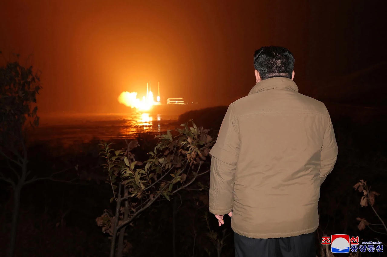 Triều Tiên tuyên bố phóng thành công vệ tinh do thám vào quỹ đạo