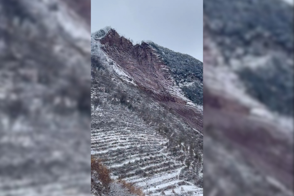 Lở đất ở Trung Quốc khiến ít nhất 2 người tử vong, hàng chục người mất tích