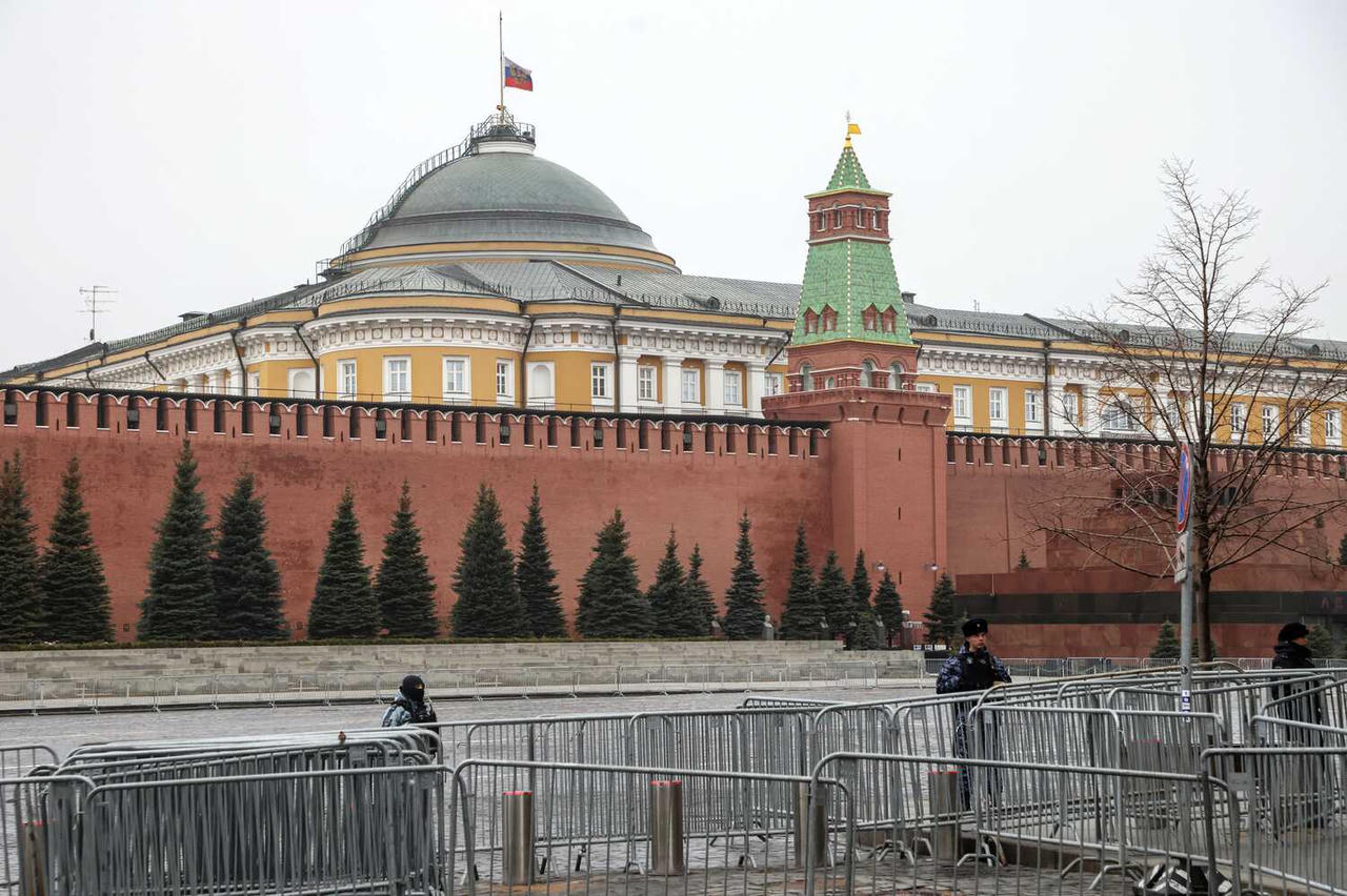 Người dân Nga tưởng niệm các nạn nhân vụ khủng bố nhà hát