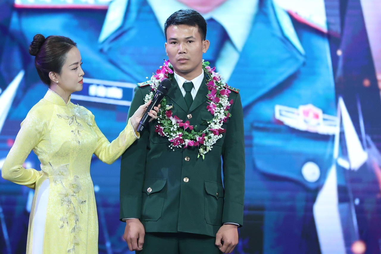 Tuyên dương 10 Gương mặt trẻ Việt Nam tiêu biểu năm 2023: Hành trình của những trái tim rực rỡ