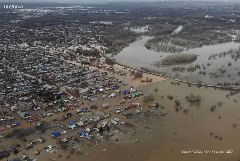 Sơ tán hàng nghìn người do lũ lụt lịch sử ở Nga