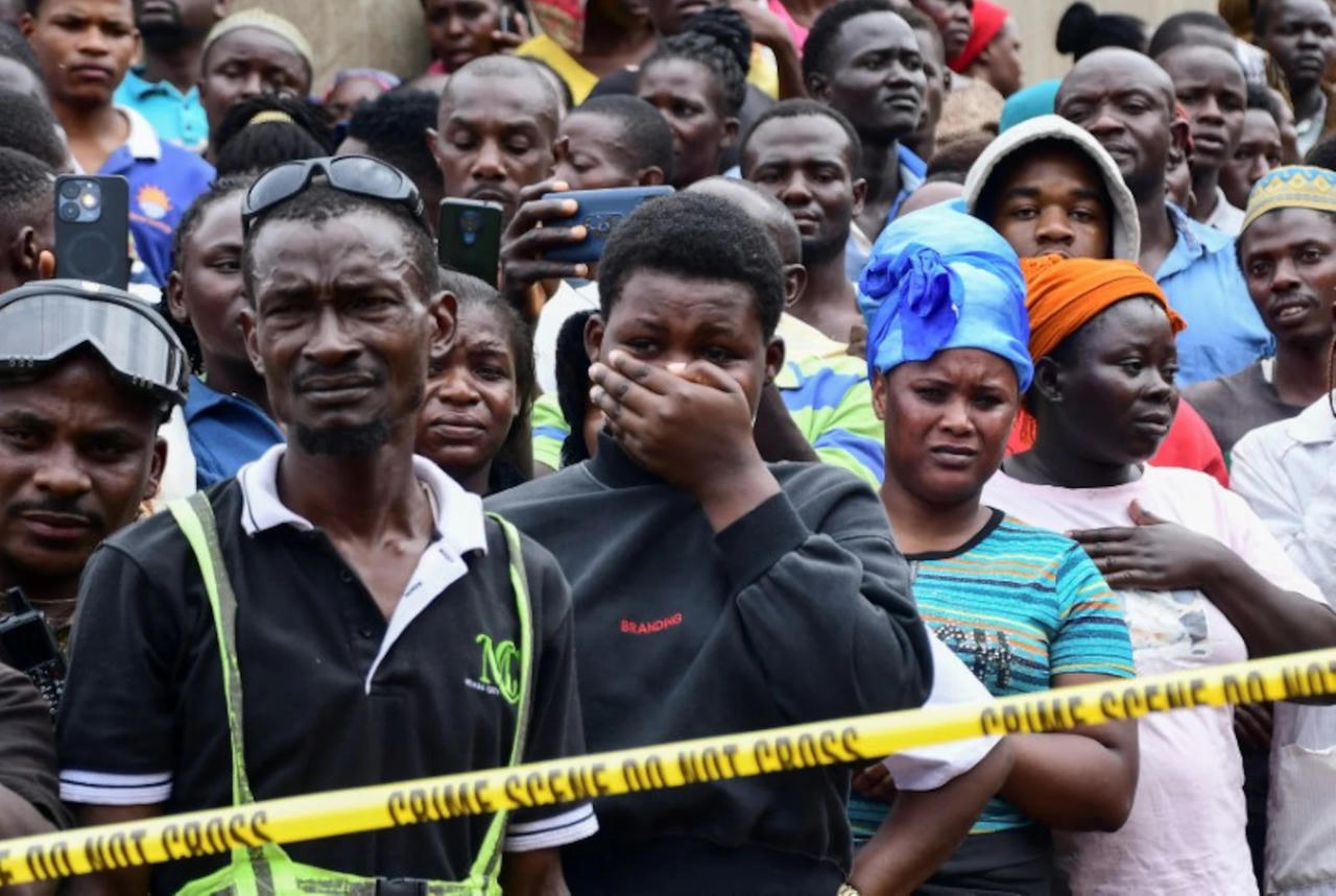 Số người thiệt mạng trong vụ sạt lở bãi rác ở Uganda tăng lên 21