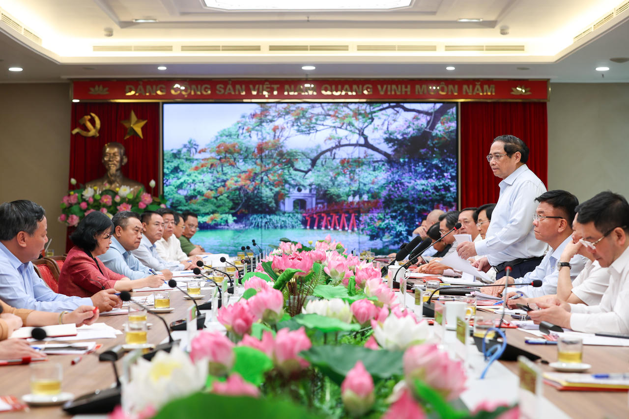 Thủ tướng: Phát triển Thủ đô 'Văn hiến - Văn minh - Hiện đại' là nhiệm vụ chính trị quan trọng đặc biệt