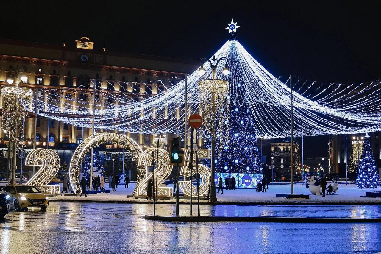 Thế giới đang trang hoàng đón năm mới như thế nào?