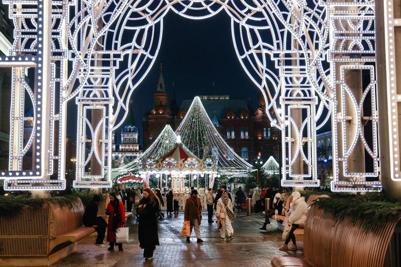 Thế giới đang trang hoàng đón năm mới như thế nào?