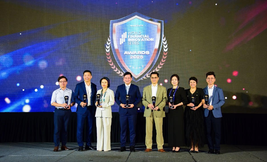 Phó Tổng Giám đốc VietinBank nhận Giải thưởng 'Nhà Lãnh đạo IT của năm'