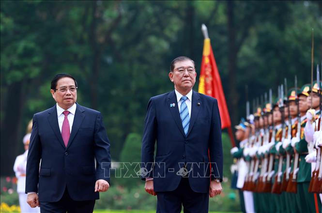 Thủ tướng Phạm Minh Chính chủ trì Lễ đón Thủ tướng Nhật Bản và Phu nhân thăm chính thức Việt Nam