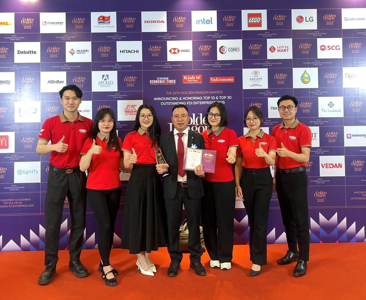 Dai-ichi Life Việt Nam vinh dự nhận 'Giải thưởng Rồng Vàng 2025 – Doanh nghiệp Chuyển đổi Số Tiêu biểu'