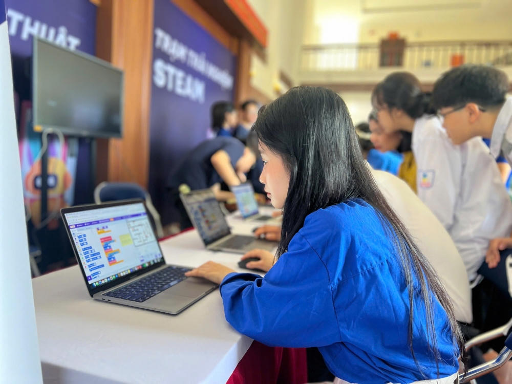 Ngày hội AI chào mừng giải phóng Điện Biên 7/5