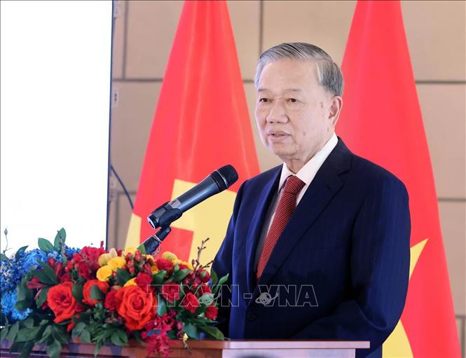 Tổng Bí thư Tô Lâm và Phu nhân gặp gỡ cộng đồng người Việt tại LB Nga