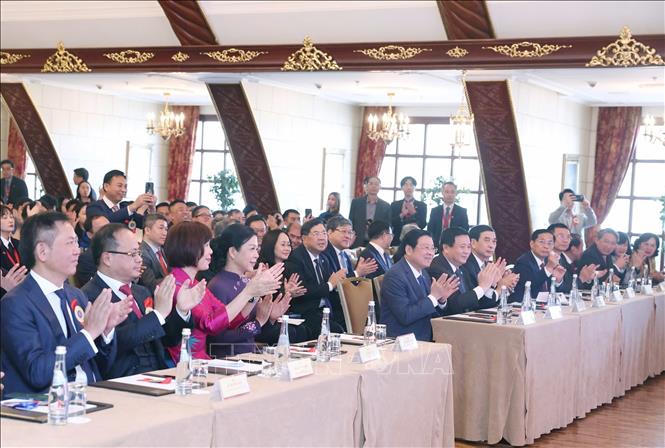 Tổng Bí thư Tô Lâm và Phu nhân gặp gỡ cộng đồng người Việt tại LB Nga