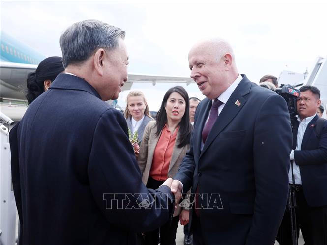 Tổng Bí thư Tô Lâm và Phu nhân bắt đầu thăm cấp Nhà nước Cộng hòa Belarus