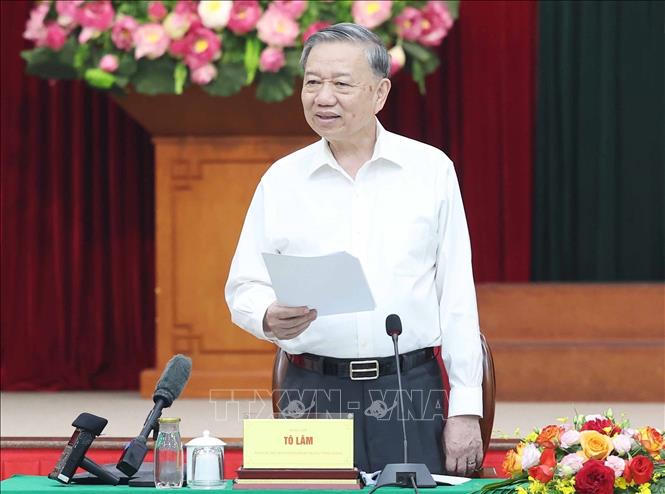 Tổng Bí thư: Khẩn trương tham mưu hoàn thiện tổ chức, bộ máy mới của hệ thống chính trị