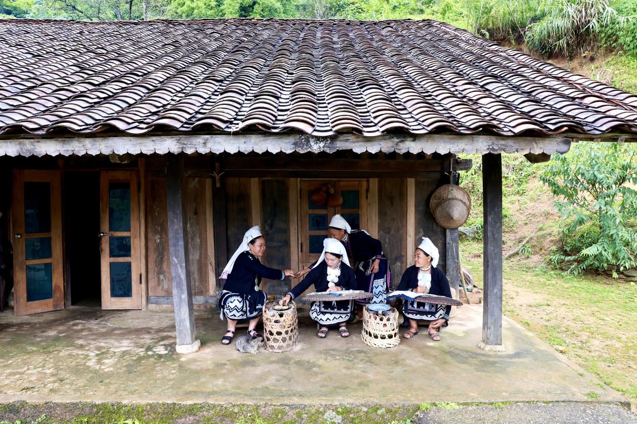 Giải mã kỹ thuật thủ công được ví như bản sắc văn hóa của dân tộc Dao Tiền 