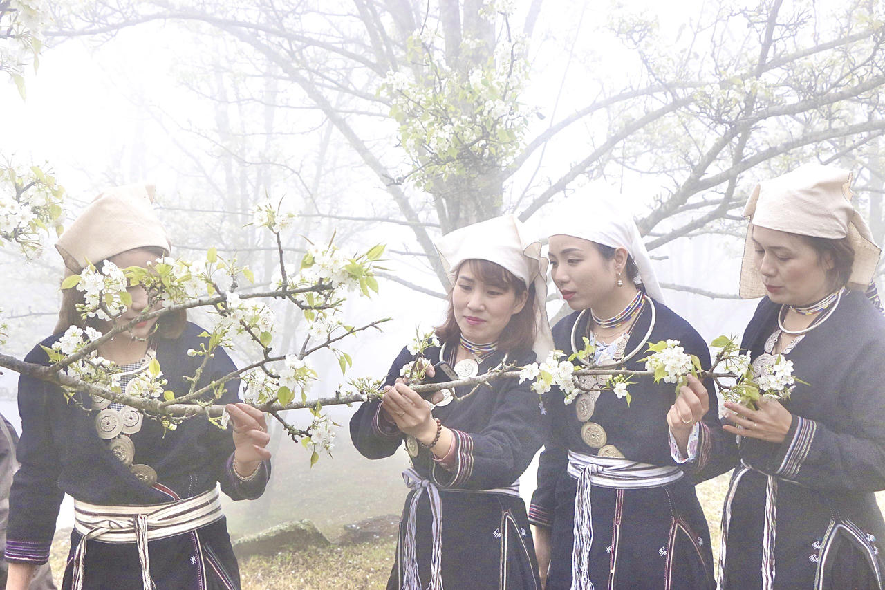 Na Hang (Tuyên Quang) phát triển du lịch trở thành ngành kinh tế mũi nhọn 