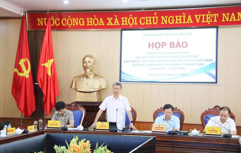 Thúc đẩy du lịch, quảng bá văn hóa 'Qua những miền di sản Việt Bắc'