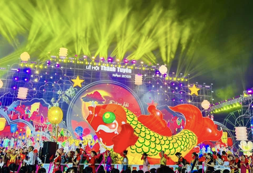 Đến xứ Tuyên trải nghiệm lễ hội Trung thu lớn nhất Việt Nam 