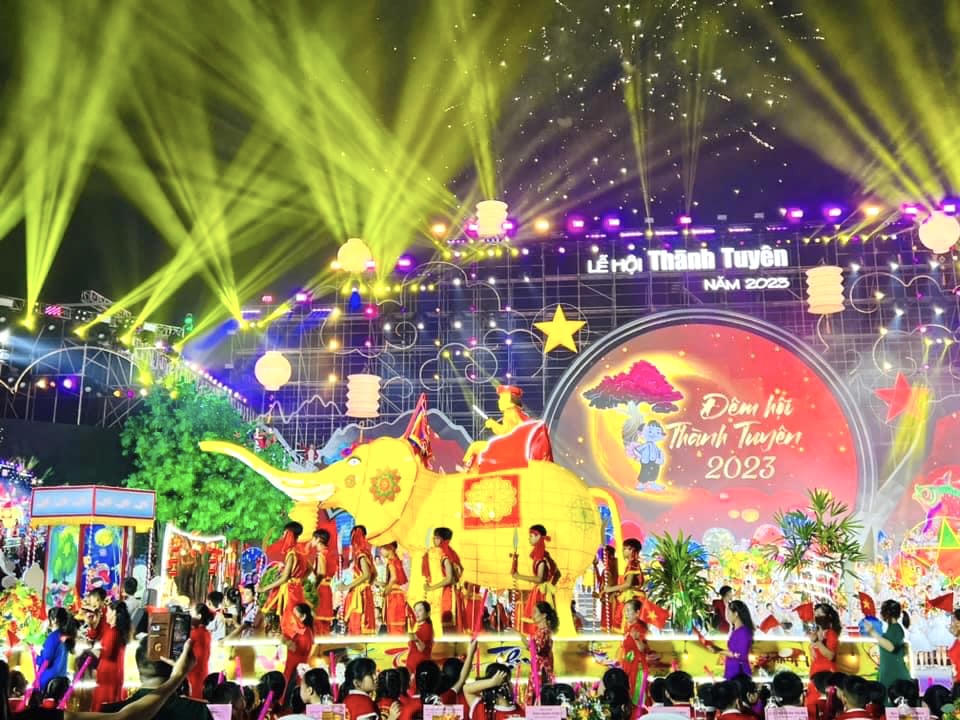 Đến xứ Tuyên trải nghiệm lễ hội Trung thu lớn nhất Việt Nam 