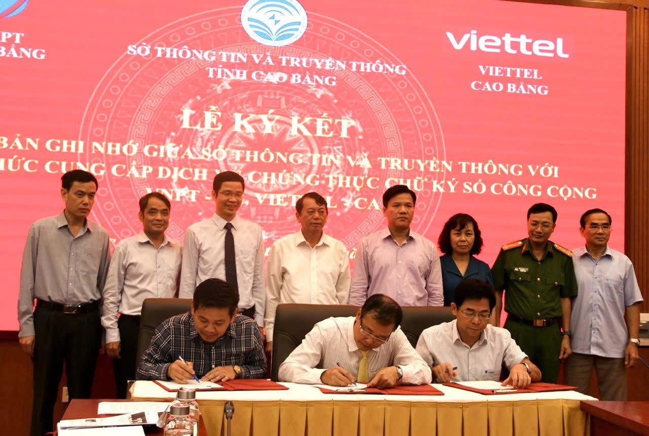 Cao Bằng đẩy mạnh hoạt động Tổ chuyển đổi số cộng đồng 