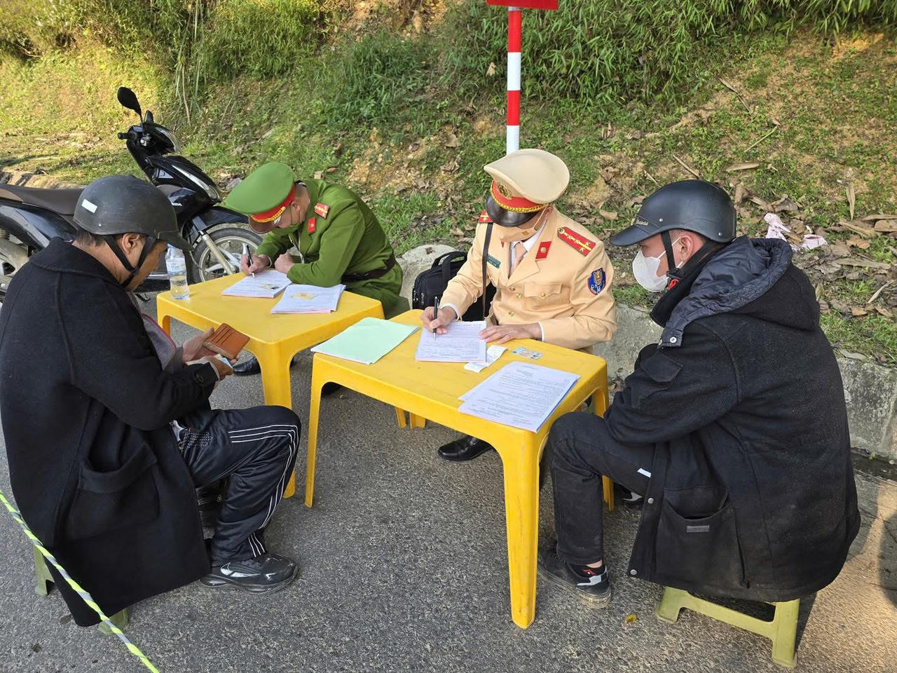 Ra quân bảo đảm an toàn giao thông dịp Tết 2025