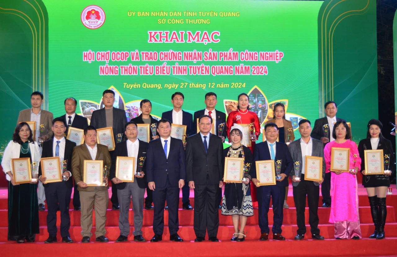 Khai mạc Hội chợ OCOP ở Tuyên Quang