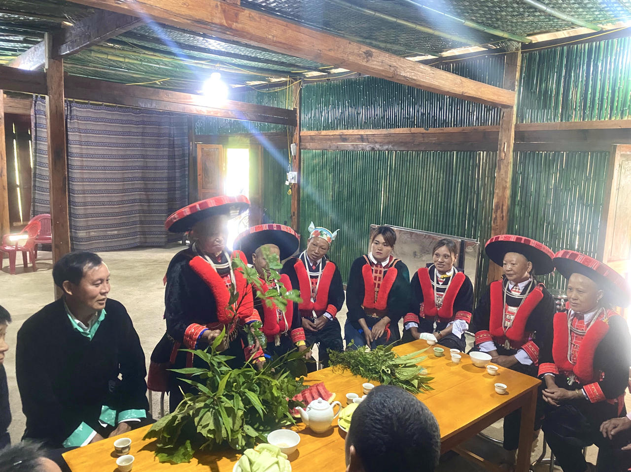 Hành trình bảo tồn y học cổ truyền và phát triển kinh tế bền vững của cộng đồng người Dao đỏ