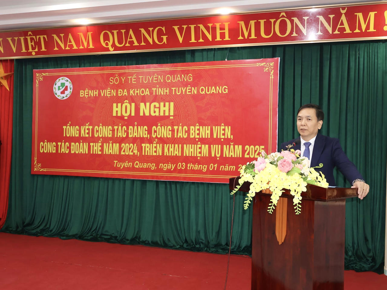 Tôn vinh đóng góp thầm lặng của những 'chiến sĩ áo trắng' ở Tuyên Quang