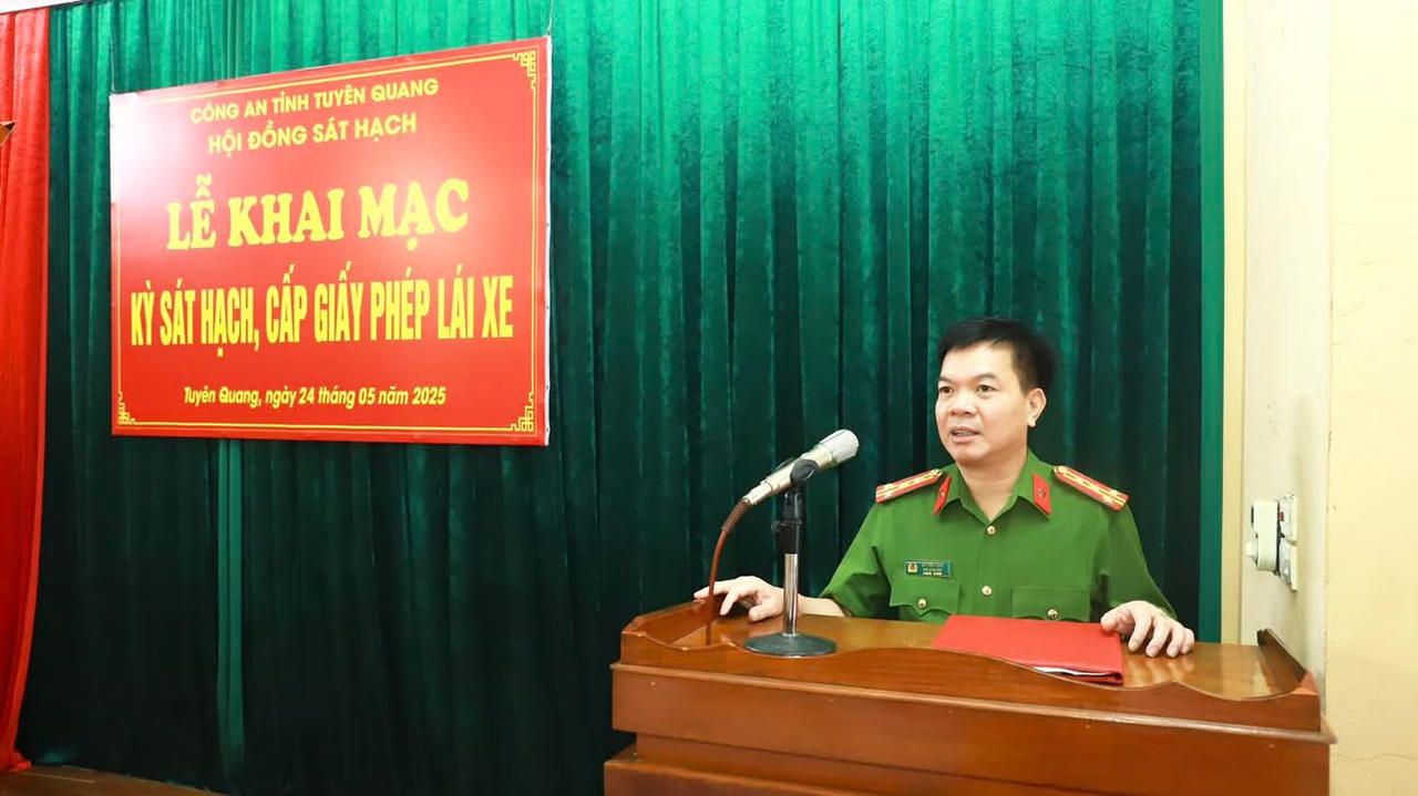 Kỳ sát hạch, cấp giấy phép lái xe đầu tiên do Công an tỉnh Tuyên Quang tổ chức