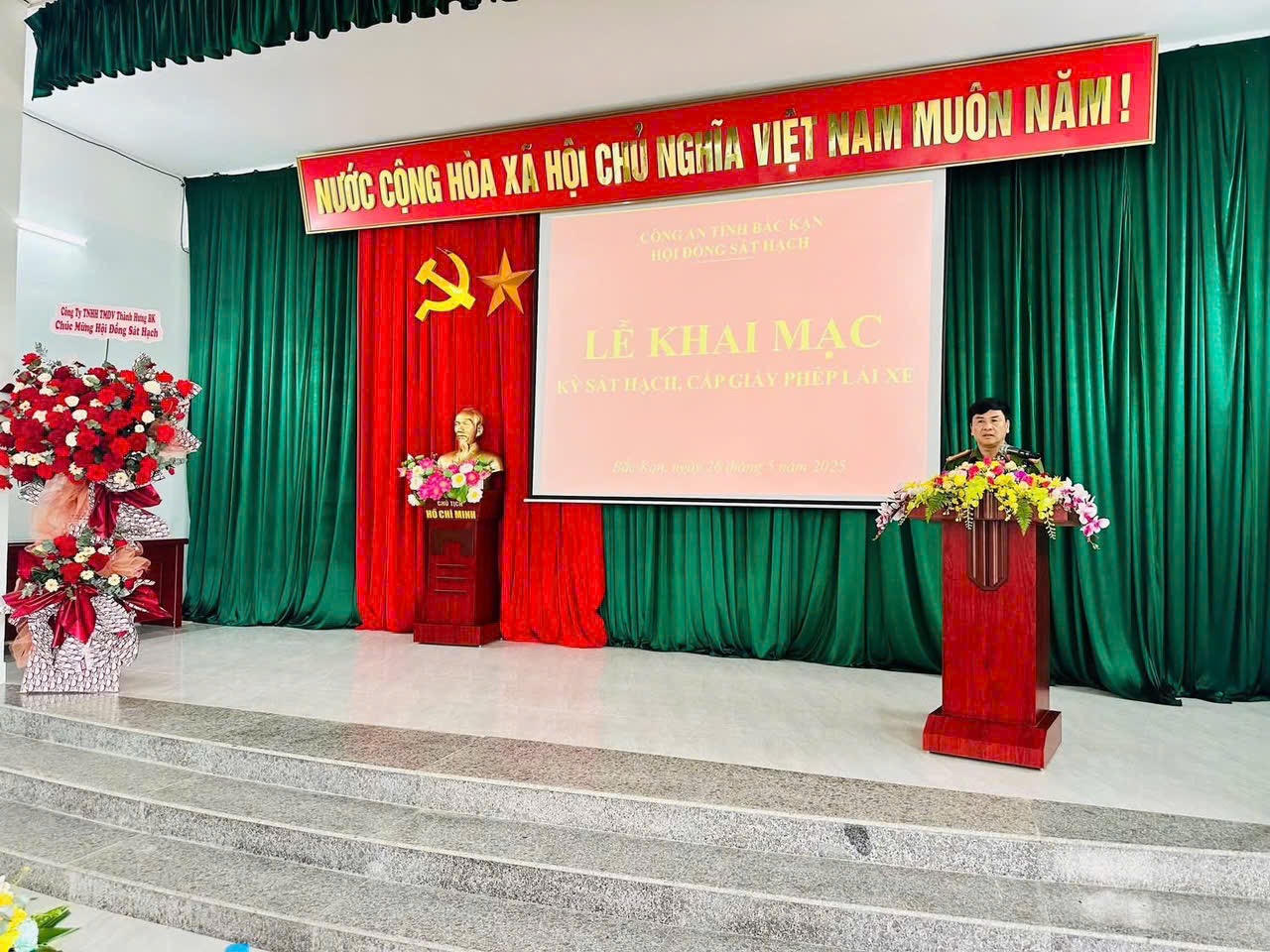 Kỳ sát sát hạch, cấp giấy phép lái xe đầu tiên do Công an tỉnh Bắc Kạn tổ chức 