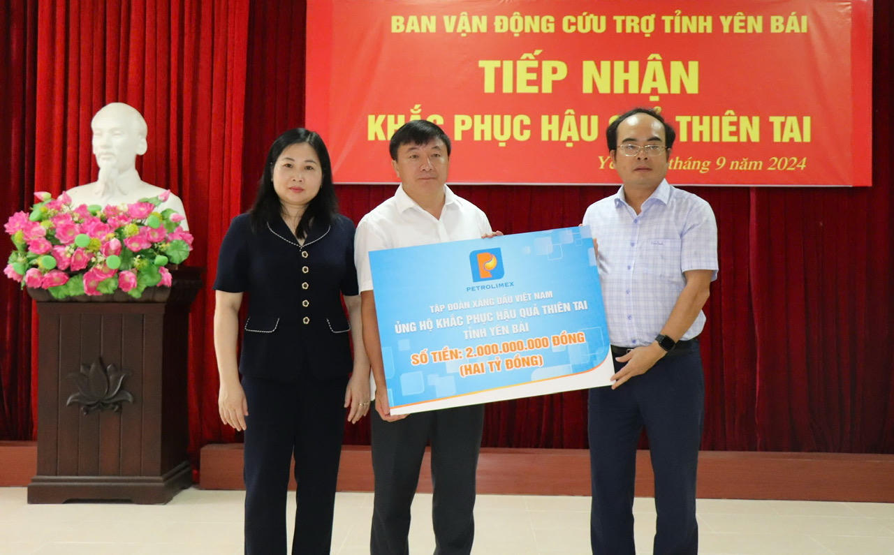 Petrolimex ủng hộ 12 tỷ đồng để khắc phục thiệt hại mưa lũ sau bão số 3 (Yagi)