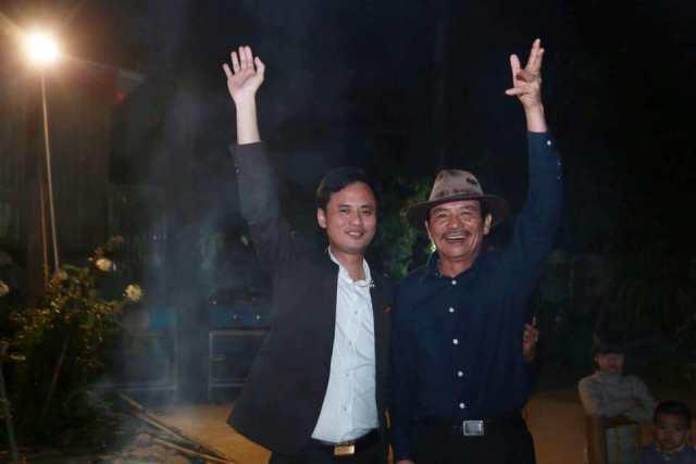 Nghệ nhân Bát Tràng dùng phù sa sông Hương làm “Gốm Hương Sa”