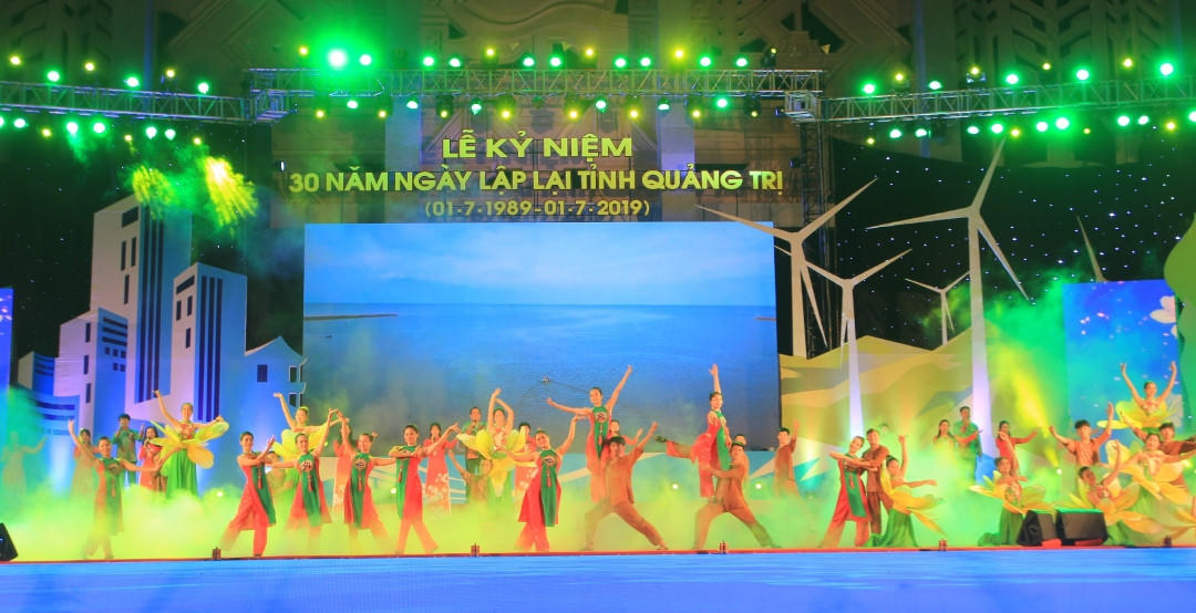 Quảng Trị đón Huân chương độc lập hạng nhất dịp kỷ niệm 30 năm thành lập tỉnh