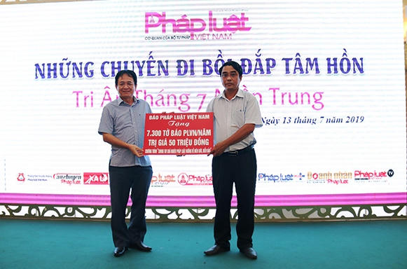 Tri ân tháng 7, 'chở luật' tới vùng núi khó khăn, lan tỏa tình người tư pháp