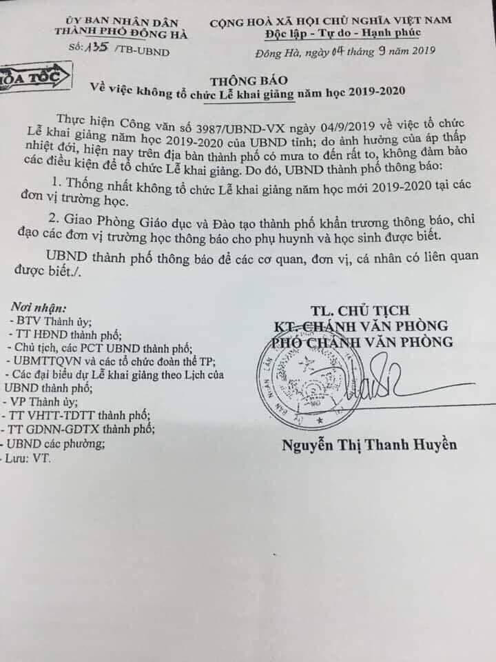 Mưa lớn, 173 trường ở Quảng Trị chưa tổ chức được lễ khai giảng