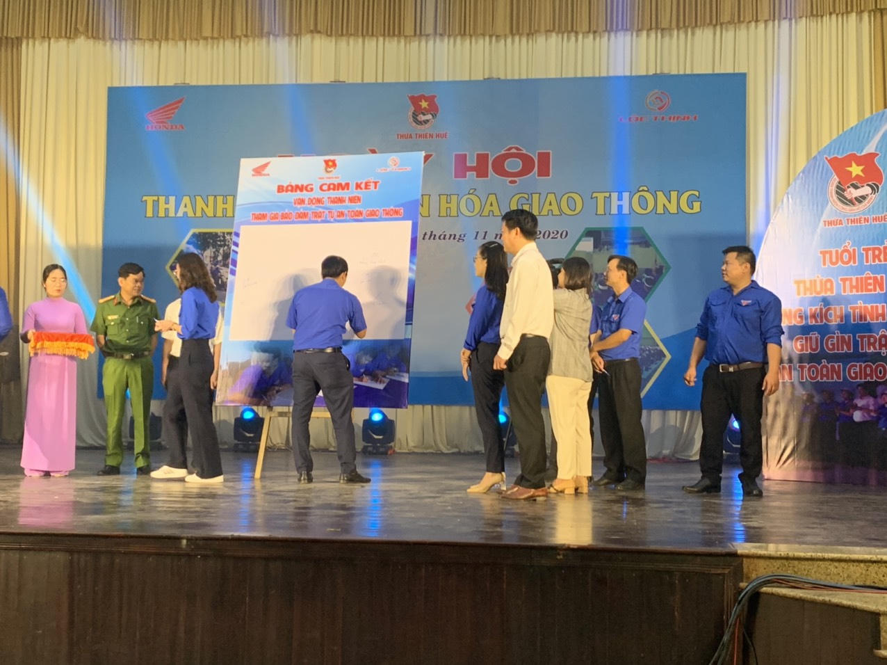 Thừa Thiên Huế tổ chức ngày hội thanh niên với văn hoá giao thông